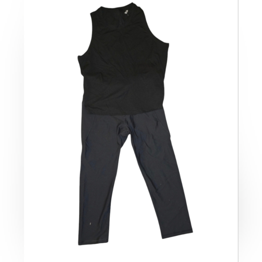 Old Nave cropped leggings and top
